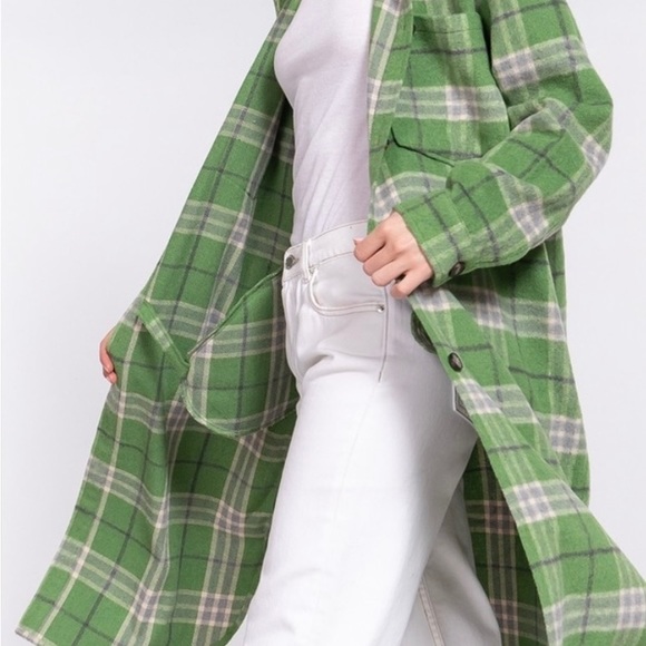 Flannel Long Sleeved Jacket - Picture 2 of 4